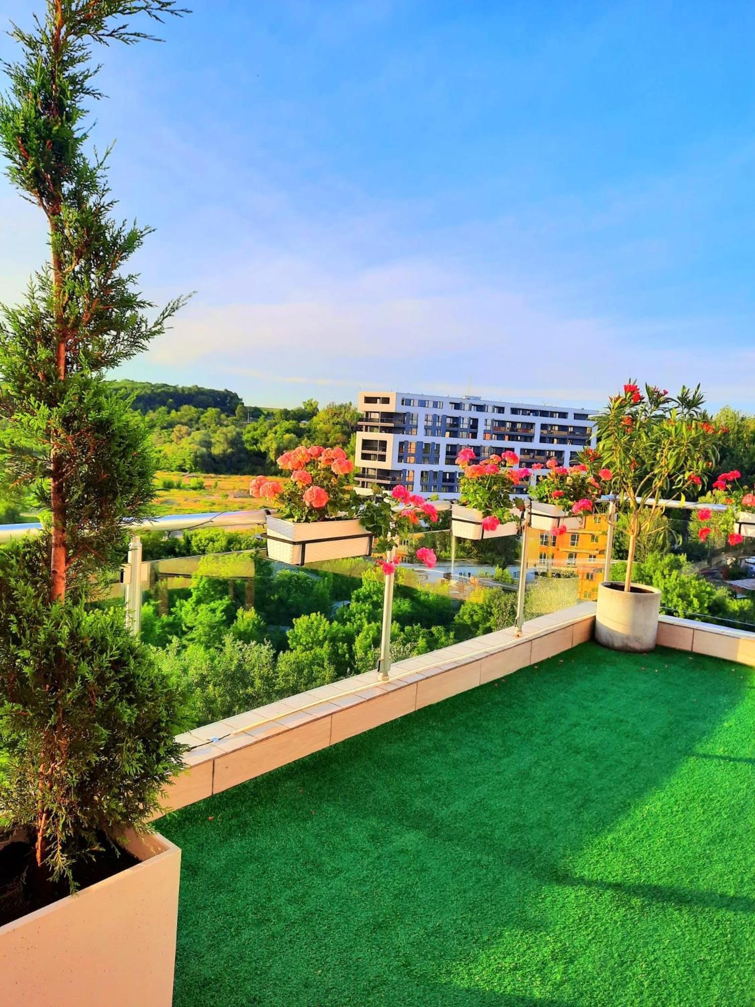 Penthouse View Aeroport Iasi 2 Daire Dış mekan fotoğraf