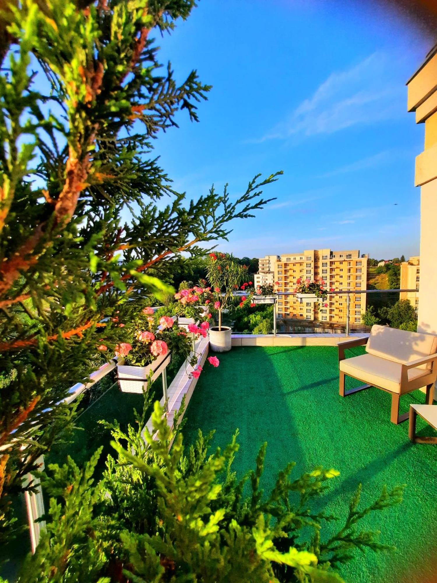 Penthouse View Aeroport Iasi 2 Daire Dış mekan fotoğraf
