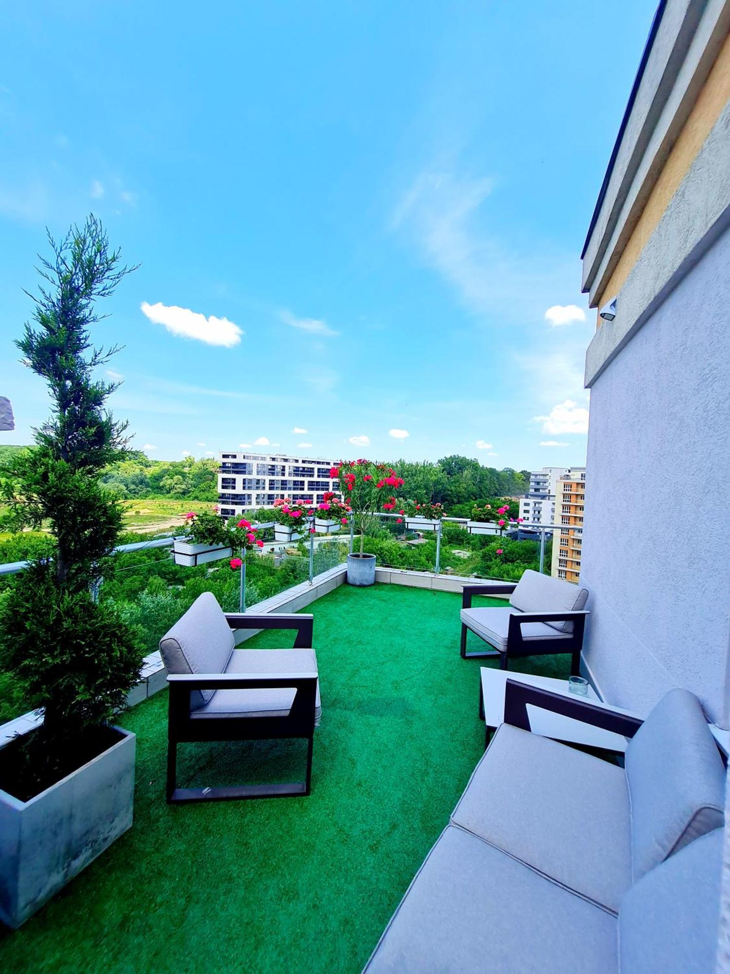 Penthouse View Aeroport Iasi 2 Daire Dış mekan fotoğraf