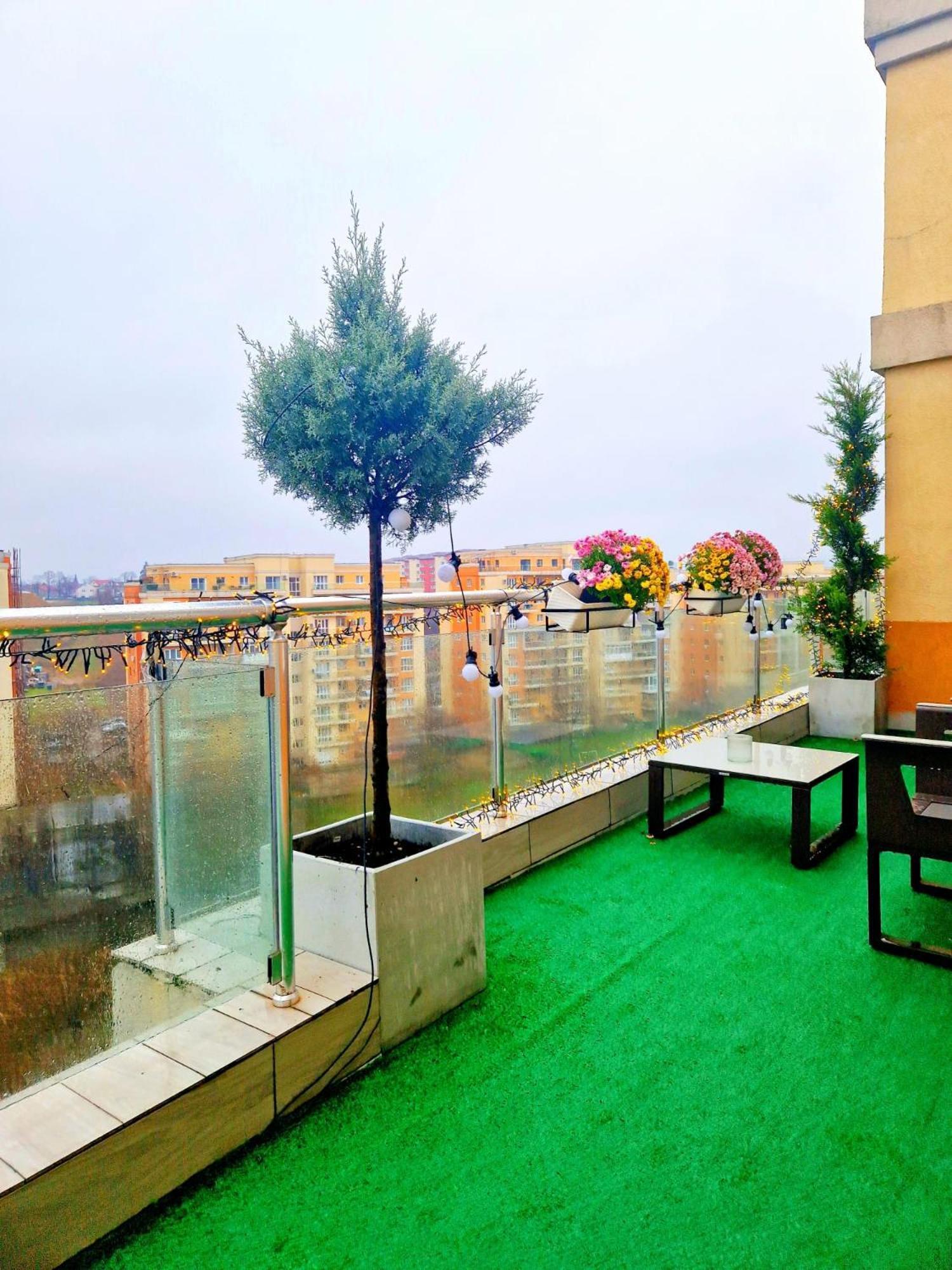Penthouse View Aeroport Iasi 2 Daire Dış mekan fotoğraf